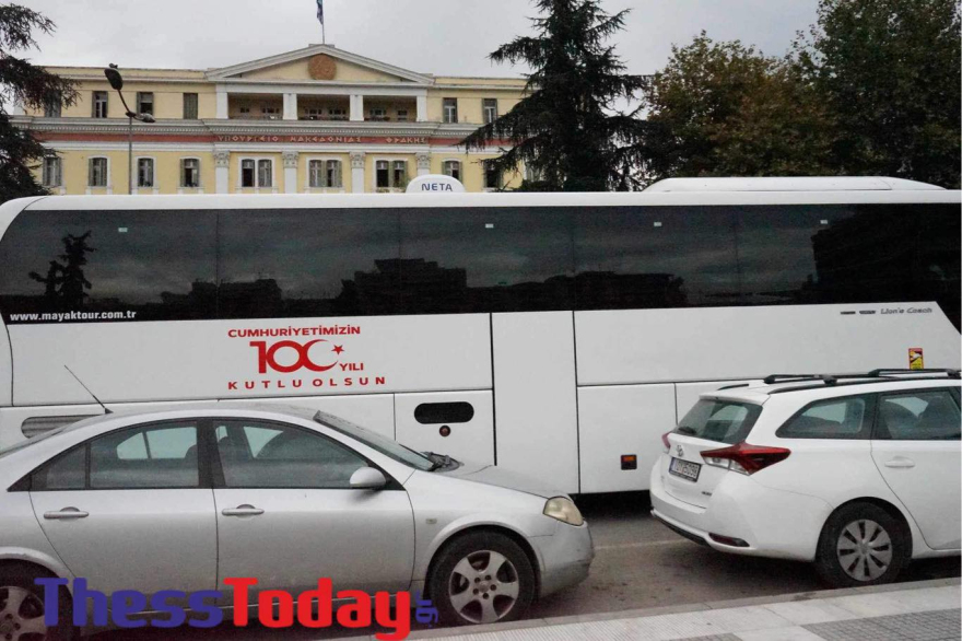 Ουρές Τούρκων στο σπίτι που έζησε ο Κεμάλ Ατατούρκ στη Θεσσαλονίκη - Δείτε βίντεο και φωτογραφίες