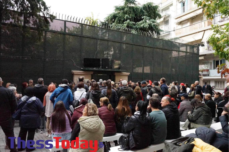 Ουρές Τούρκων στο σπίτι που έζησε ο Κεμάλ Ατατούρκ στη Θεσσαλονίκη - Δείτε βίντεο και φωτογραφίες