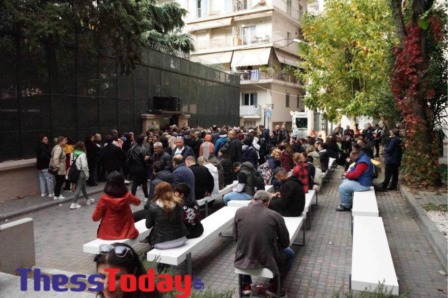 Ουρές Τούρκων στο σπίτι που έζησε ο Κεμάλ Ατατούρκ στη Θεσσαλονίκη - Δείτε βίντεο και φωτογραφίες