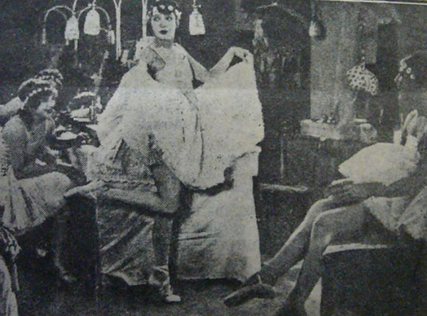 Τα τρολ της δεκαετίας του 1930 και το μαλλιοτράβηγμα στα παρασκήνια των θεάτρων