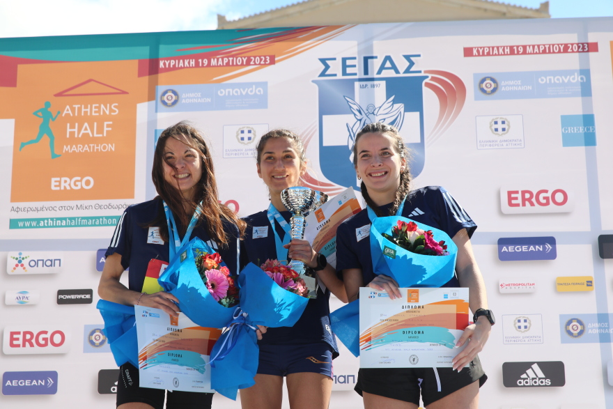 Συγκλονίζει η νικήτρια του Μαραθωνίου 2022 για τη μάχη με τον καρκίνο: «Κοίταζα το παιδί μου, έπαιρνα δύναμη και τα κατάφερα»