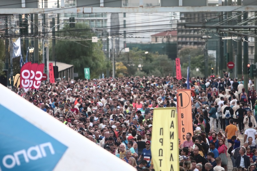 40ος Μαραθώνιος: 20.000 κόσμου έτρεξε στα 10 χλμ - Σταμούλης και Μαρινάκου οι νικητές, δείτε βίντεο και φωτογραφίες