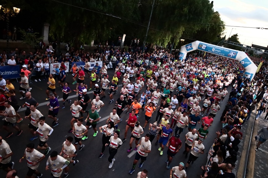 40ος Μαραθώνιος: 20.000 κόσμου έτρεξε στα 10 χλμ - Σταμούλης και Μαρινάκου οι νικητές, δείτε βίντεο και φωτογραφίες