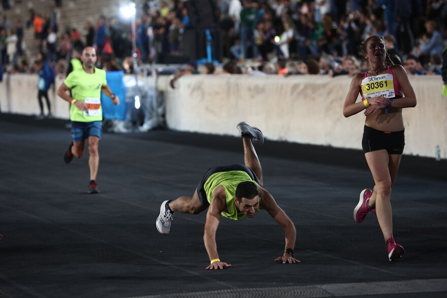 40ος Μαραθώνιος: 20.000 κόσμου έτρεξε στα 10 χλμ - Σταμούλης και Μαρινάκου οι νικητές, δείτε βίντεο και φωτογραφίες