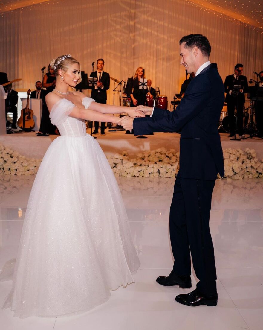 Πάρις Χίλτον: Γιόρτασε 2 χρόνια γάμου - Με κάνεις να νιώθω σαν το πιο τυχερό κορίτσι στον κόσμο κάθε μέρα