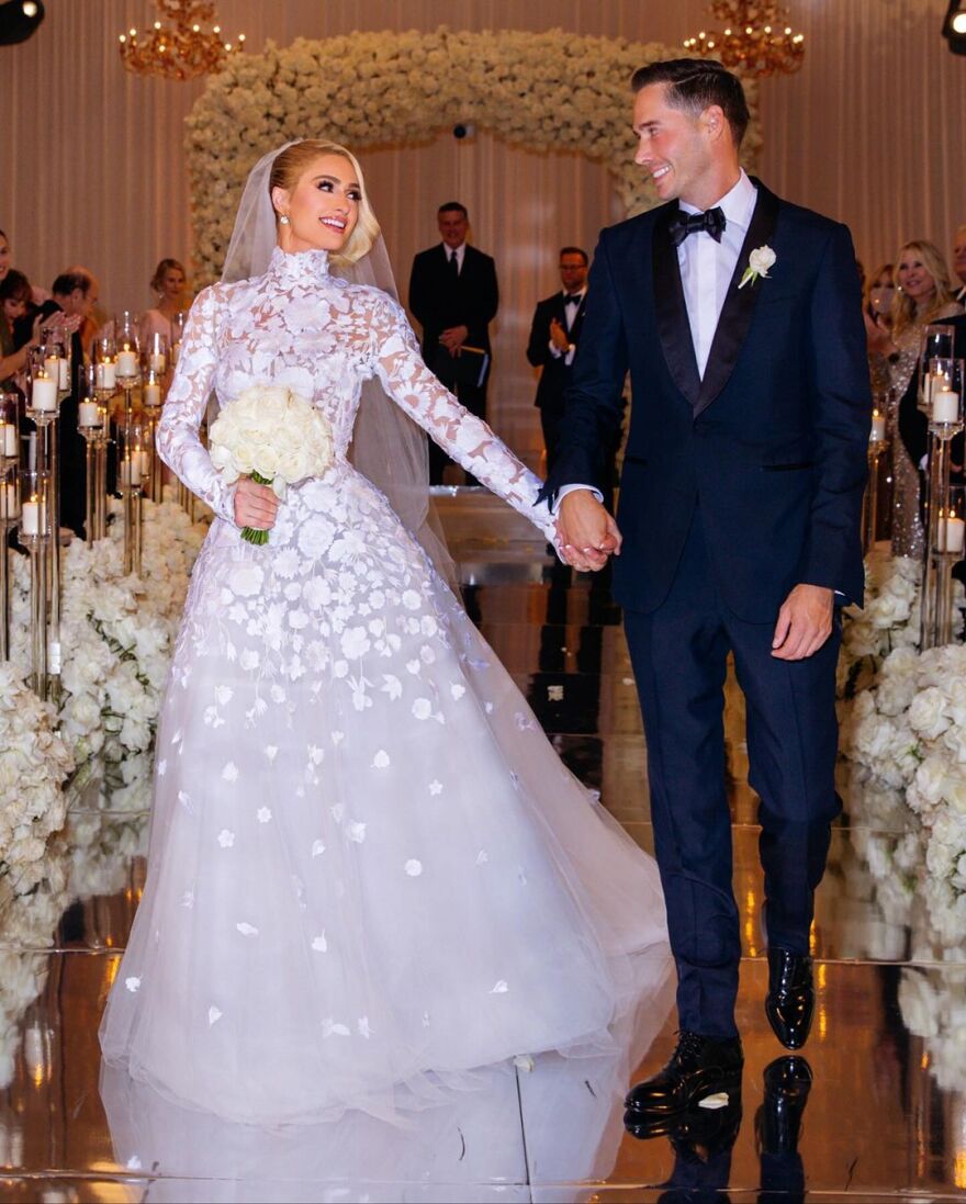 Πάρις Χίλτον: Γιόρτασε 2 χρόνια γάμου - Με κάνεις να νιώθω σαν το πιο τυχερό κορίτσι στον κόσμο κάθε μέρα