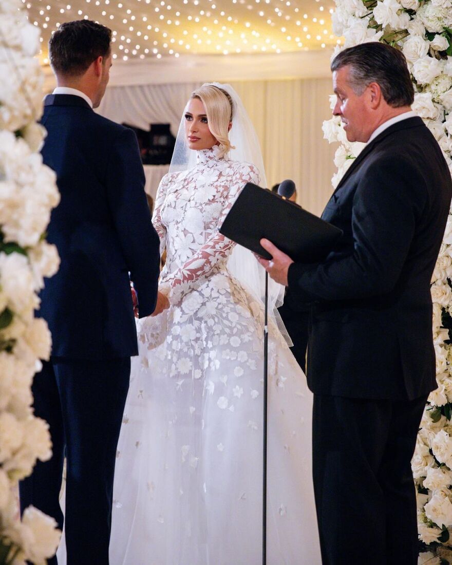 Πάρις Χίλτον: Γιόρτασε 2 χρόνια γάμου - Με κάνεις να νιώθω σαν το πιο τυχερό κορίτσι στον κόσμο κάθε μέρα