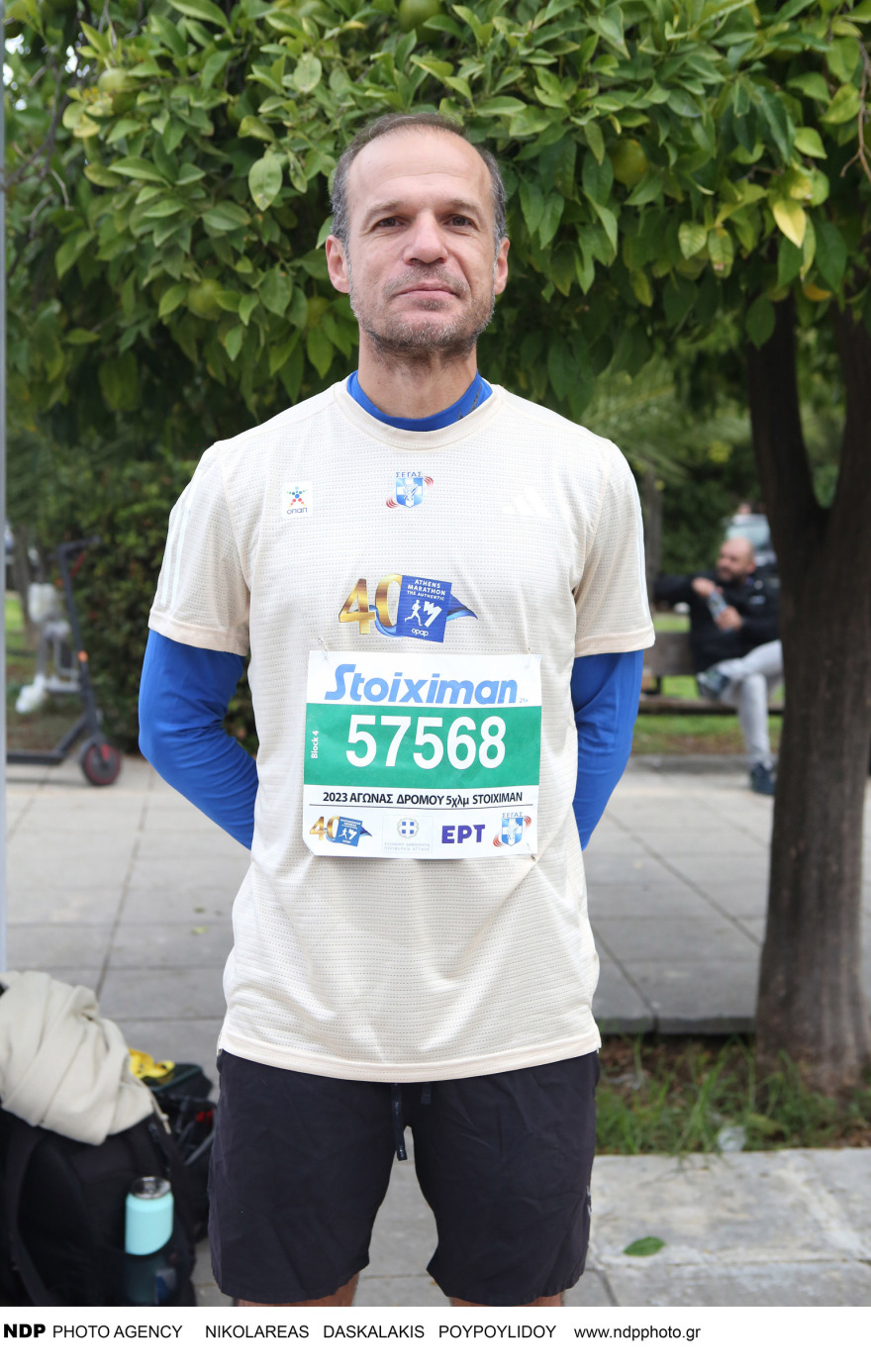 Μαραθώνιος: Κώστας Μπακογιάννης, Αντιγόνη Ντρισμπιώτη και Άγγελος Μπασινάς έτρεξαν στα 5 χλμ.