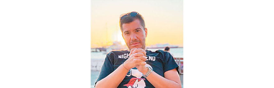 Ο πόλεμος των Τράγκα συνεχίζεται - Η Μαρία Καρρά πουλάει τη Ferrari, θα κυκλοφορεί με την... Bentley