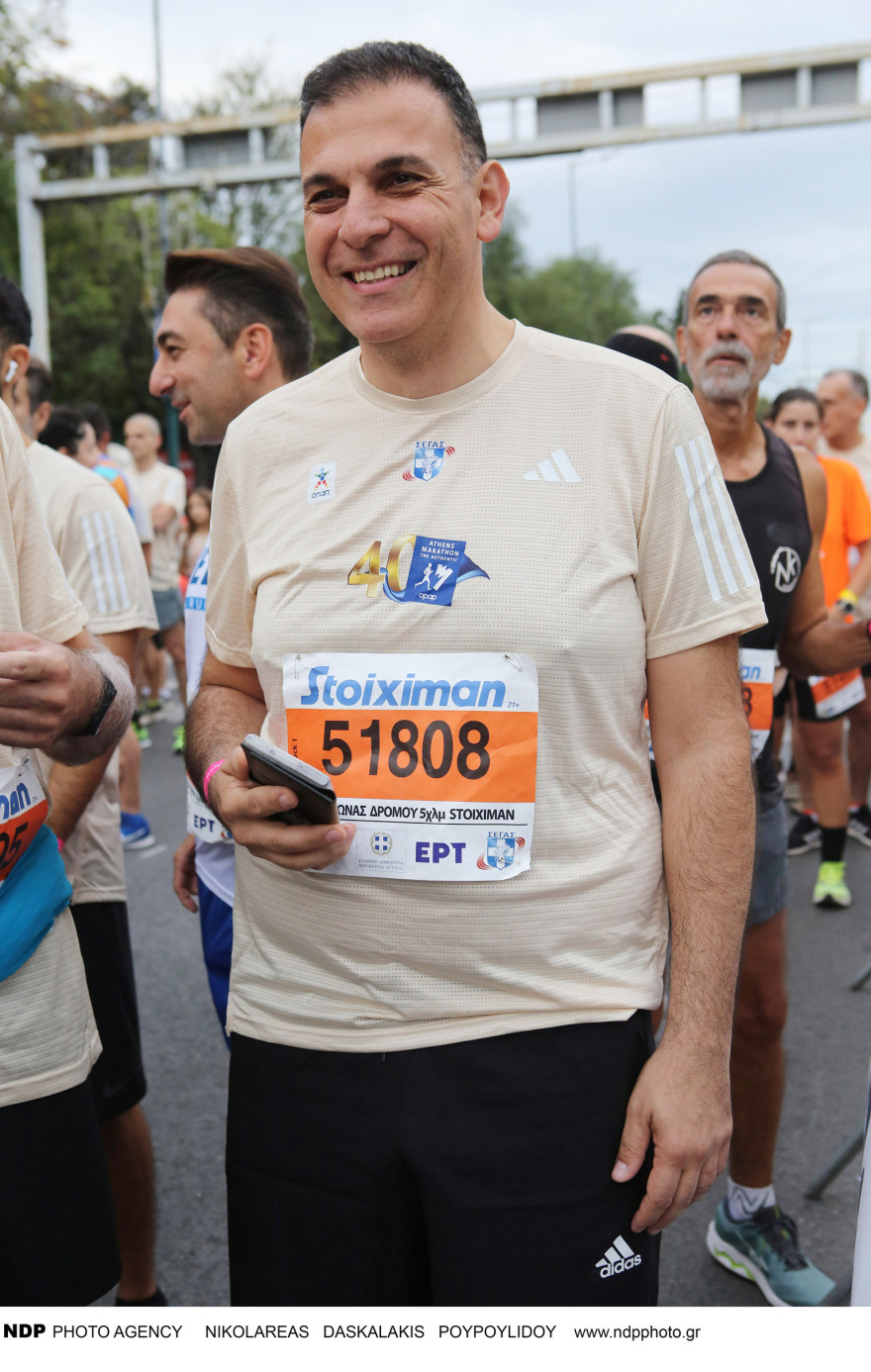 Μαραθώνιος: Κώστας Μπακογιάννης, Αντιγόνη Ντρισμπιώτη και Άγγελος Μπασινάς έτρεξαν στα 5 χλμ.