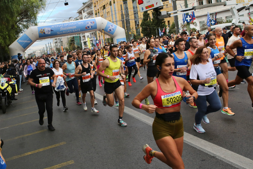 Μαραθώνιος 5χλμ: Σε 14 λεπτά τερμάτισε ο πρώτος - Δείτε φωτογραφίες από το «ορεκτικό» του μαραθωνίου