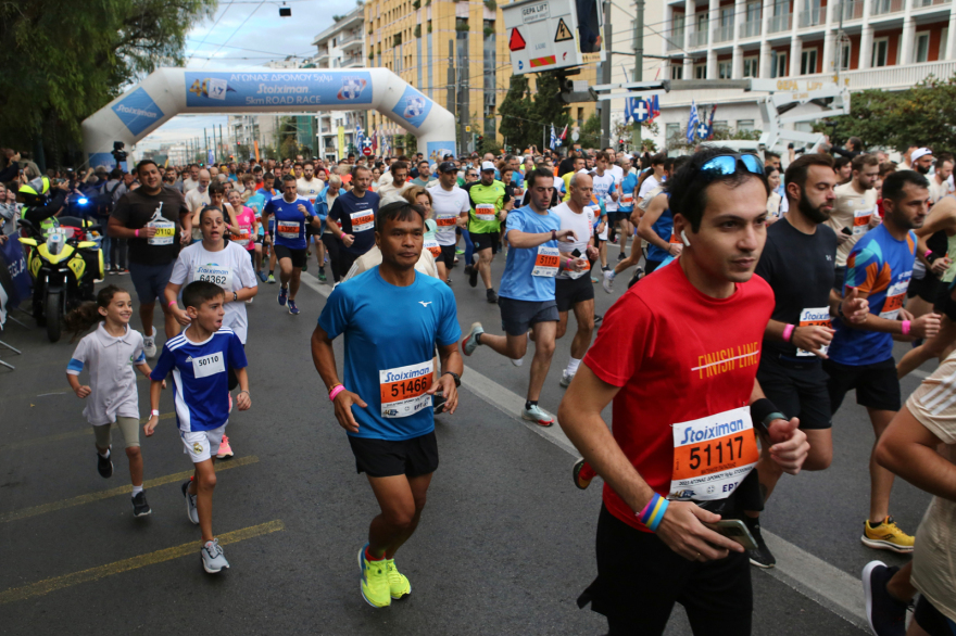 Μαραθώνιος 5χλμ: Σε 14 λεπτά τερμάτισε ο πρώτος - Δείτε φωτογραφίες από το «ορεκτικό» του μαραθωνίου