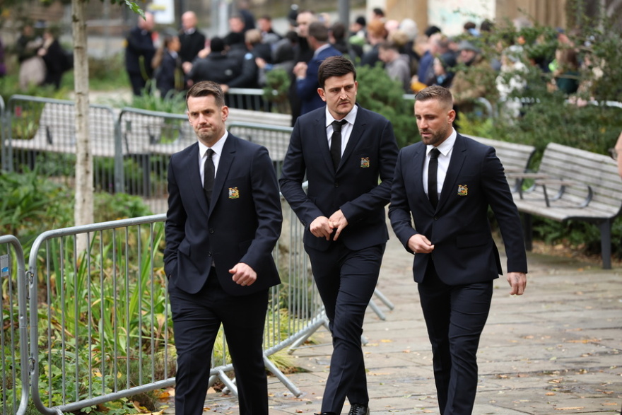 Μπόμπι Τσάρλτον: Το ποδόσφαιρο αποχαιρέτησε τον θρύλο της Μάνστεστερ Γιουνάιτεντ