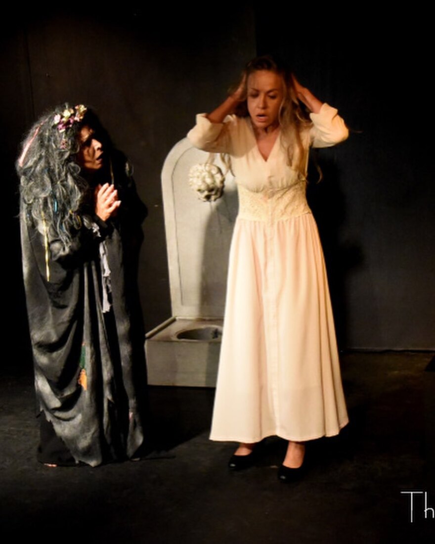 Μαρία Κίτσου και Τζόρτζια Σιακαβάρα: Υποδύονται τον ίδιο ρόλο στο θέατρο - Δείτε φωτογραφίες