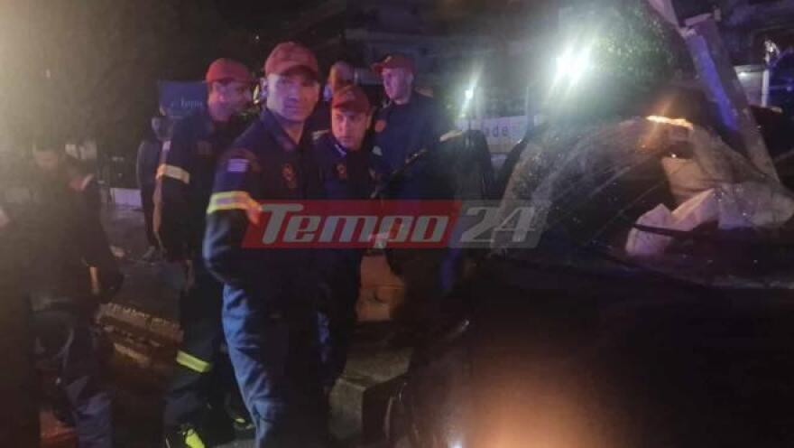 Πάτρα: Θανατηφόρο τροχαίο - Νεαρός οδηγός «καρφώθηκε» με το αυτοκίνητό του σε κολώνα