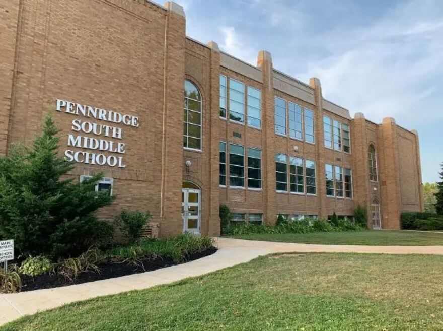 ΗΠΑ: 35χρονη σύμβουλος σταδιοδρομίας κατηγορείται για επανειλημμένη σεξουαλική κακοποίηση 14χρονου