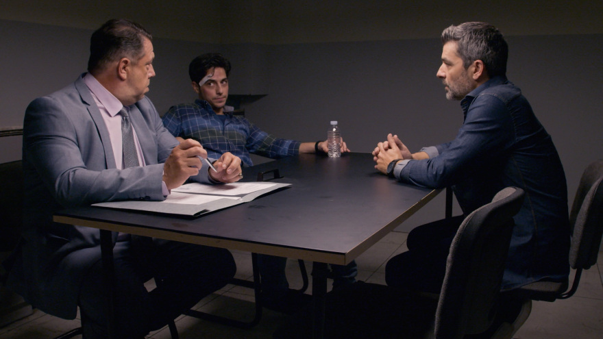 Παγιδευμένοι: Ο Δημήτρης φτάνει σε μία σοβαρή ανακάλυψη που ενισχύει τις υποψίες του