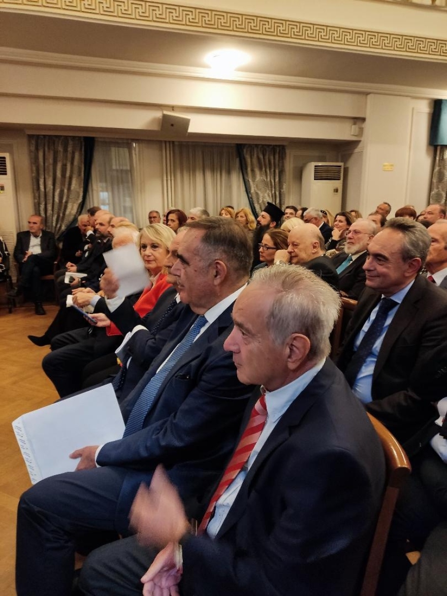 ΔΣΑ: Οι δικηγόροι της Αθήνας τίμησαν τον πρώην διευθυντή τους Χαράλαμπο Ναούμη