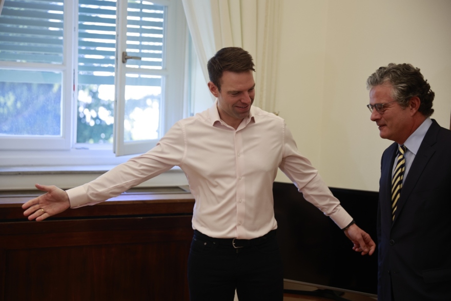 Στέφανος Κασσελάκης: Συναντήθηκε με τον Συνήγορο του Πολίτη - «Οι Ανεξάρτητες Αρχές θα ενισχυθούν»