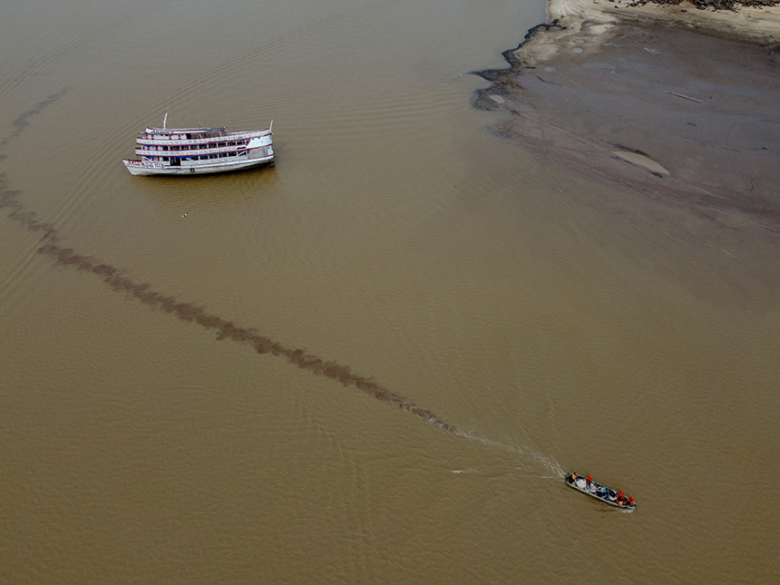 Η κλιματική κρίση, η άνοδος της θερμοκρασίας και η ξηρασία θα μετατρέψουν τον Αμαζόνιο σε άγονη θαμνώδη έκταση