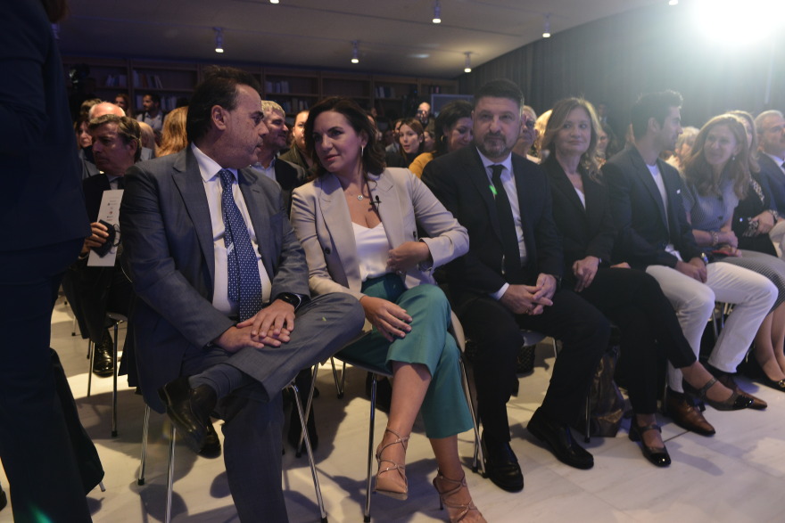 Εθνικό σχέδιο για να γίνει πιο ανταγωνιστικός ο ελληνικός τουρισμός - Δείτε φωτογραφίες και βίντεο από το συνέδριο του Travel.gr