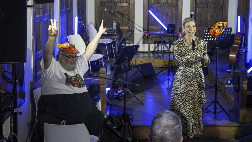 Σταμάτης Κραουνάκης: Παρουσίασε τα νέα λαϊκά τραγούδια που έγραψε για τον Χρήστο Γεροντίδη