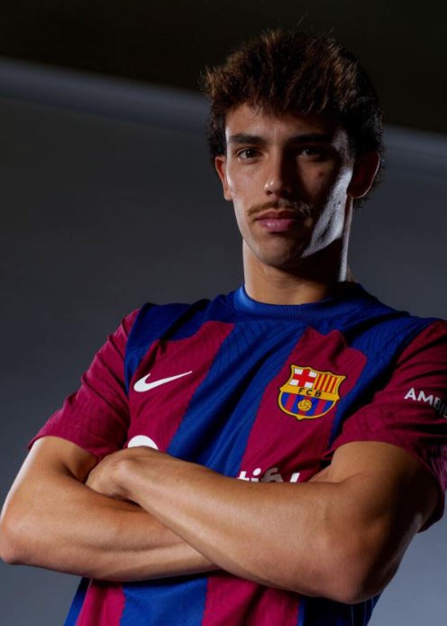 Μπαρτσελόνα: Οι ποδοσφαιριστές της άφησαν μουστάκια για καλό σκοπό - Φωτογραφίες