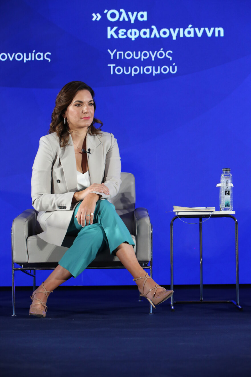 Εθνικό σχέδιο για να γίνει πιο ανταγωνιστικός ο ελληνικός τουρισμός - Δείτε φωτογραφίες και βίντεο από το συνέδριο του Travel.gr