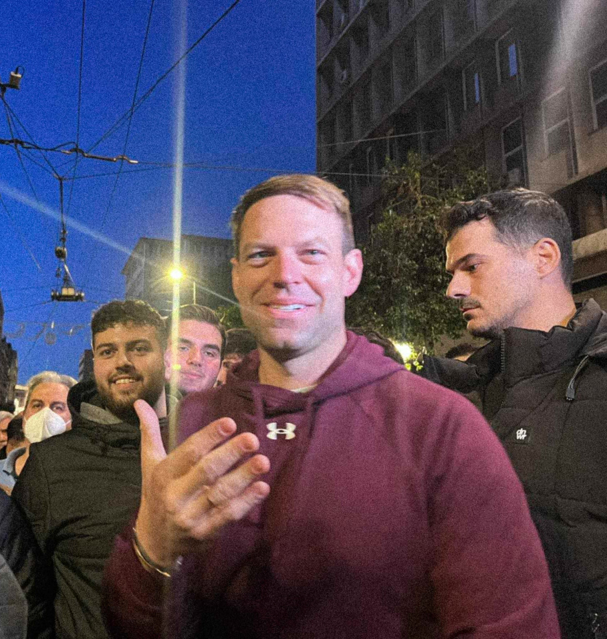 Στέφανος Κασσελάκης: Πήγε στη συγκέντρωση για το Πολυτεχνείο, φωτογραφήθηκε κι έφυγε - Δεν ακολούθησε την πορεία (βίντεο και φωτογραφίες)