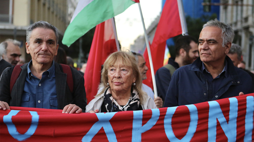 Στα τρία ο ΣΥΡΙΖΑ στην πορεία του Πολυτεχνείου - Πήγε, τον είδαν... και έφυγε ο Κασσελάκης