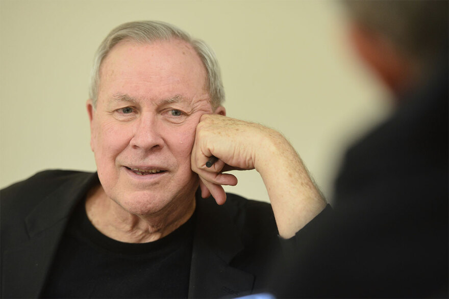 Ο Μπομπ Γουίλσον στον Δανίκα: H Mελίνα μου έσβησε το ποινικό μητρώο γιατί στην Κρήτη πήγα φυλακή για χασίς