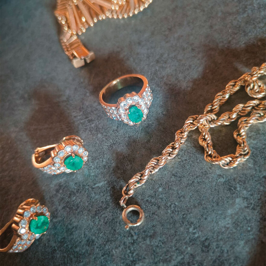 Αποκάλυψη για πατέρα Αντώνιο: Κοσμήματα και μετρητά σε χαρτοσακούλες βρίσκουν ακόμη στην «Κιβωτό»