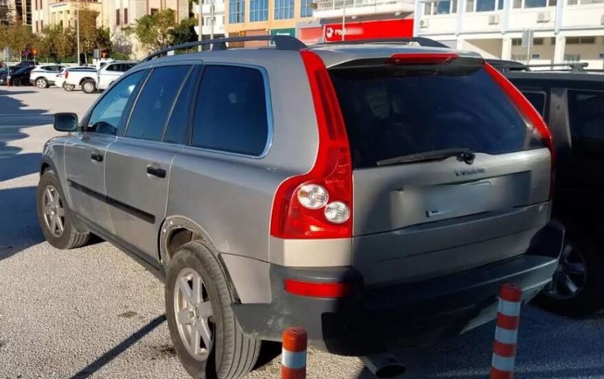 Η «Lussy» βρήκε κρύπτες με 75 κιλά κάνναβης σε Ι.Χ. στη Θεσπρωτία