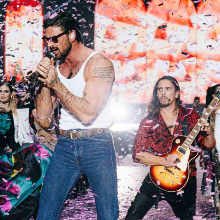 Μικέλε Μορόνε: Η ανάρτηση μετά την εμφάνισή του στα «MadWalk» - Ευχαριστώ Αθήνα για την αγάπη σου