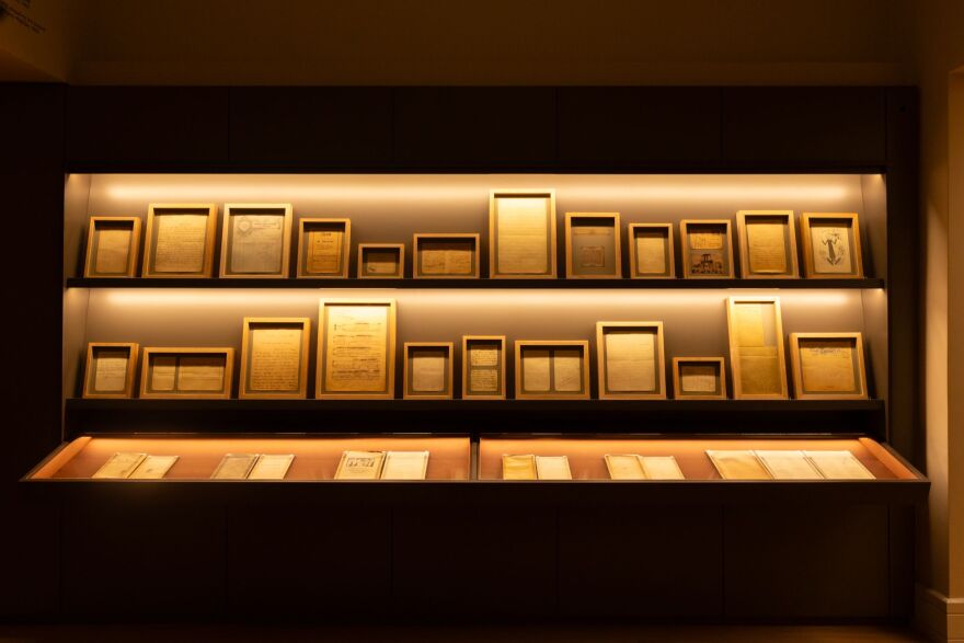 Κωνσταντίνος Καβάφης: Αυτό είναι το εντυπωσιακό νέο σπίτι του Αλεξανδρινού ποιητή στην Πλάκα - Δείτε φωτογραφίες