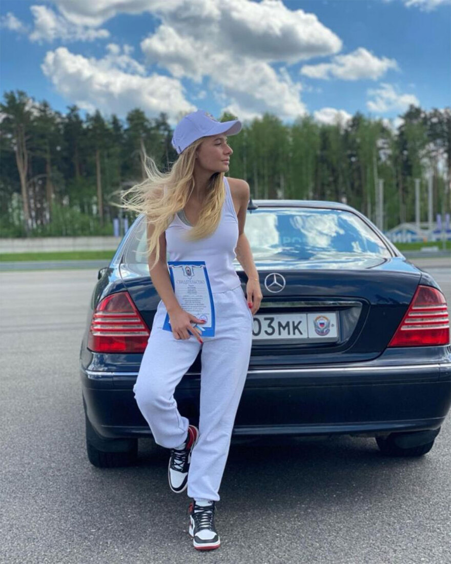 Ντμίτρι Πεσκόφ: Αντιδράσεις μετά τη δήλωσή του ότι η 25χρονη κόρη του ζούσε... σπαρτιάτικα στο Παρίσι