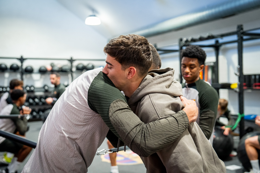 Μια ολόκληρη ενδεκάδα αστεριών στο... νοσοκομείο - Πήγαν να παίξουν με την Εθνική και επιστρέφουν στις ομάδες τους τραυματίες