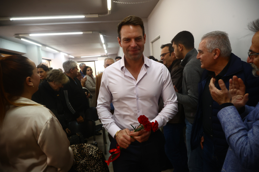 Στέφανος Κασσελάκης: Πρώτη επίσκεψη στα γραφεία του ΣΥΡΙΖΑ στη Θεσσαλονίκη - «Είμαι πολύ περήφανος» (φωτογραφίες)