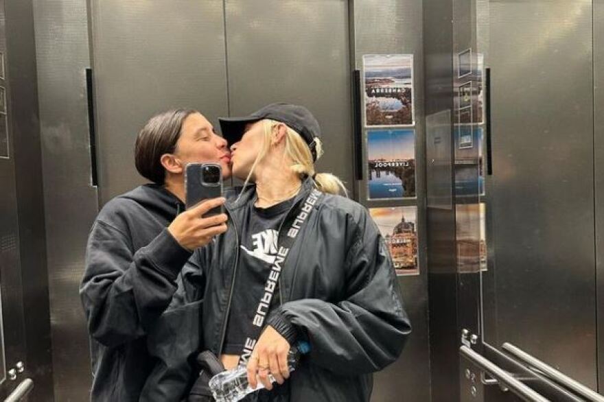 Σαμ Κερ: Έχασε την Χρυσή Μπάλα αλλά κέρδισε την καρδιά της συντρόφου της και παντρεύονται - Φωτογραφίες 