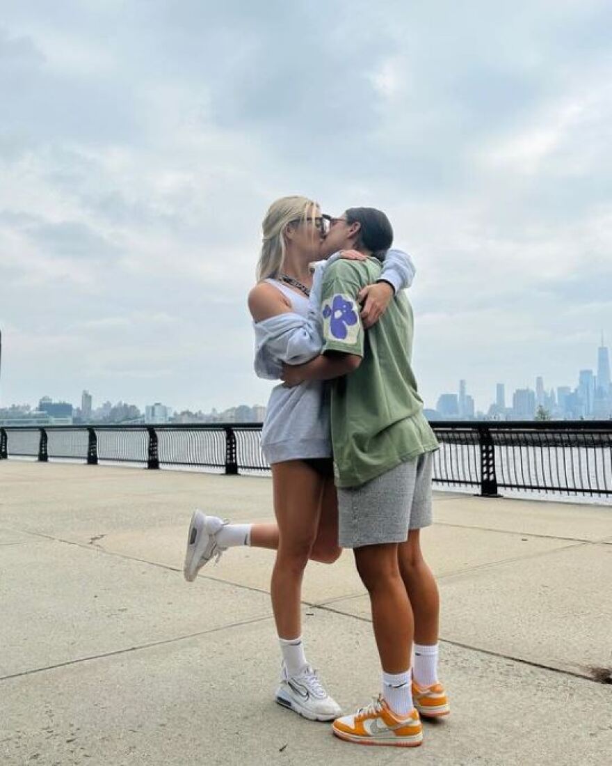 Σαμ Κερ: Έχασε την Χρυσή Μπάλα αλλά κέρδισε την καρδιά της συντρόφου της και παντρεύονται - Φωτογραφίες 