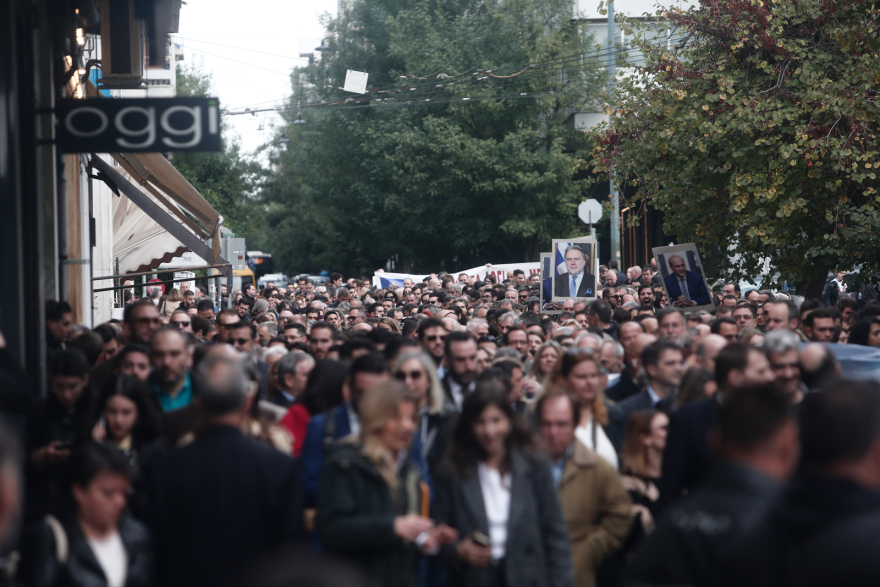Μεγάλη η συμμετοχή των δικηγόρων στην απεργία για το φορολογικό νομοσχέδιο - Φωτογραφίες 