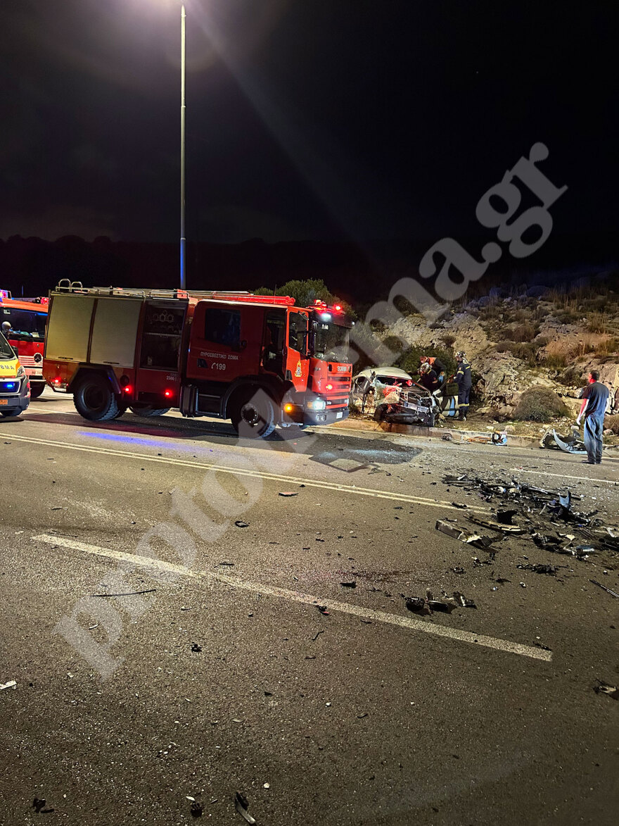 Βάρκιζα: Θρήνος για τη 18χρονη που σκοτώθηκε στο τροχαίο - Τραυματισμένη νοσηλεύεται η 19χρονη ξαδέρφη της
