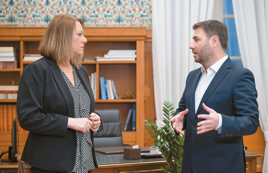 Νίκος Ανδρουλάκης στο ΘΕΜΑ: Δεν πιστεύω σε συγκολλήσεις κορυφής,  έχουμε ξαναδεί κόμματα διάττοντες αστέρες