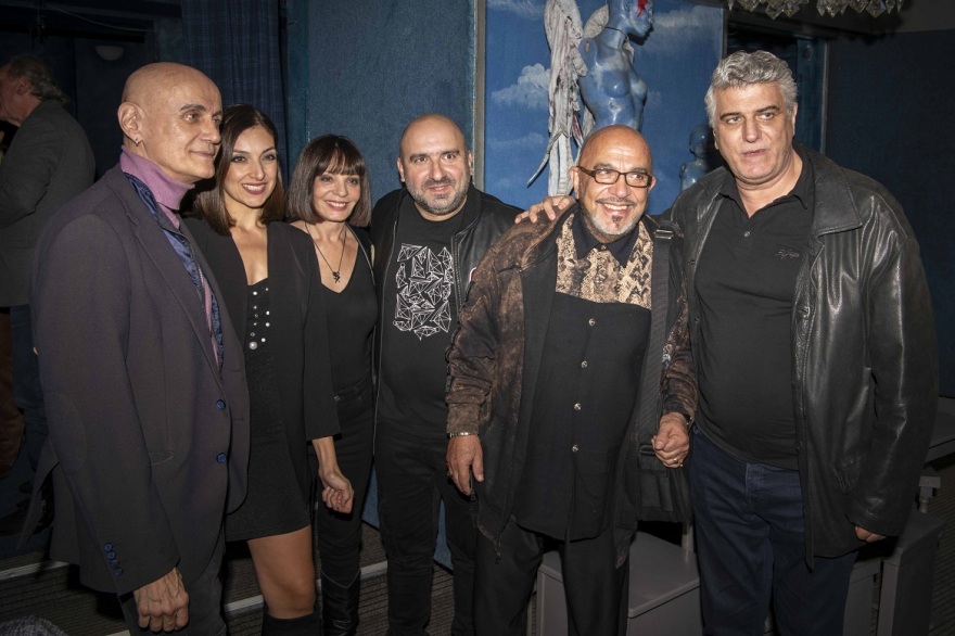 Θέατρο της Ημέρας: «Οι Σκέτοι» έκαναν επίσημη πρεμιέρα - Δείτε φωτογραφίες