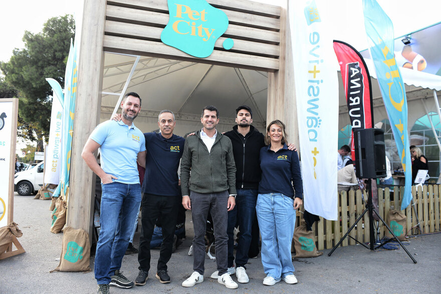 Ημέρα Υιοθεσίας Pet City: Πάνω από 100 σκυλάκια έχουν βρει τις παντοτινές τους οικογένειες