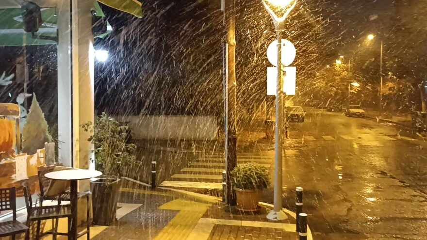 Κακοκαιρία «Bettina»: Νέο έκτακτο δελτίο της ΕΜΥ - Ισχυρές βροχές, χιονοπτώσεις και άνεμοι έως 10 μποφόρ σήμερα 