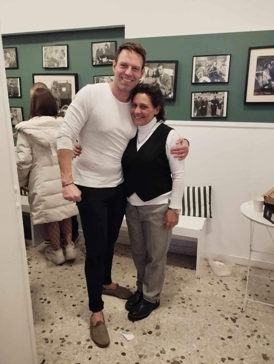 Στέφανος Κασσελάκης: «Εσύ είσαι σαν φωτομοντέλο, γιατί ασχολείσαι με την πολιτική» του είπαν στις Σπέτσες - Δείτε φωτογραφίες