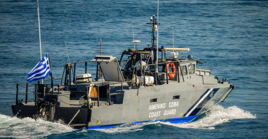 Ναυάγιο στη Λέσβο: Η στιγμή που το «Raptor» βυθίζεται - Δείτε σοκαριστικό βίντεο