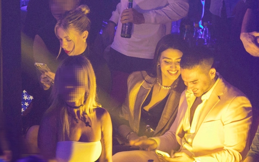 Χρήστος Μάστορας: Πήγε στα μπουζούκια με τη Γαρυφαλλιά Καληφώνη και την Αναστασία