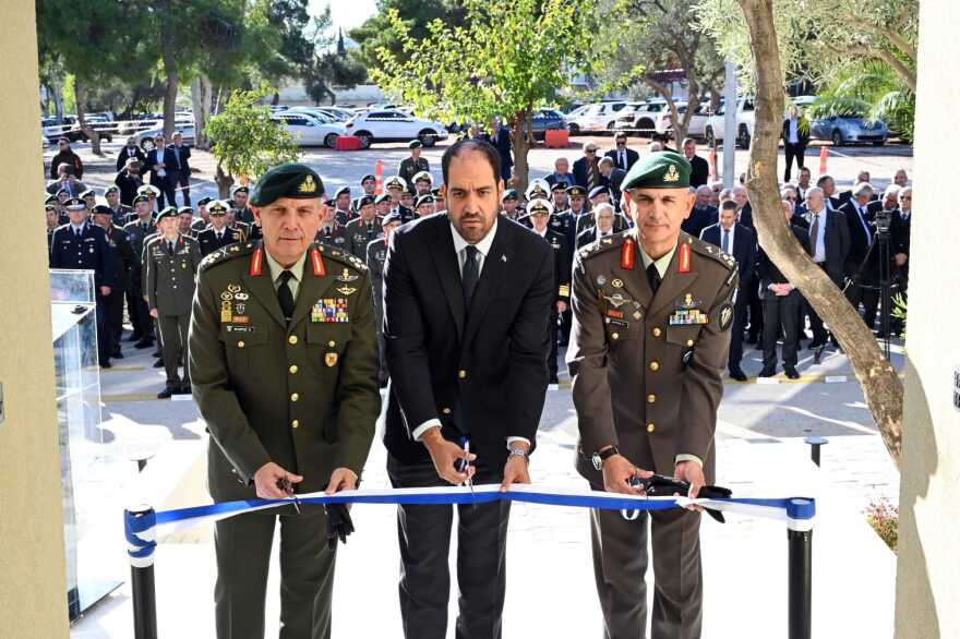 Ο Φλώρος εγκαινίασε το Στρατηγείο της Διοίκησης Ειδικού Πολέμου - Δείτε βίντεο και φωτογραφίες